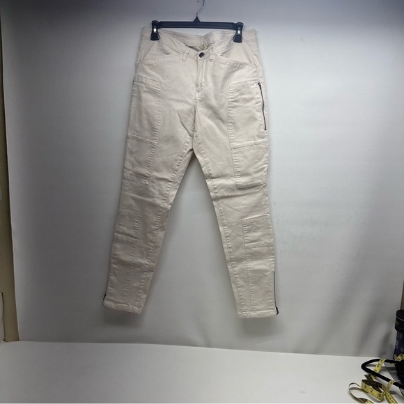 SUNDANCE Women’s Cream zippers Straight-Leg Pants size 10 - Picture 1 of 10